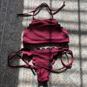 Cupshe Burgundy Scalloped Bikini Set